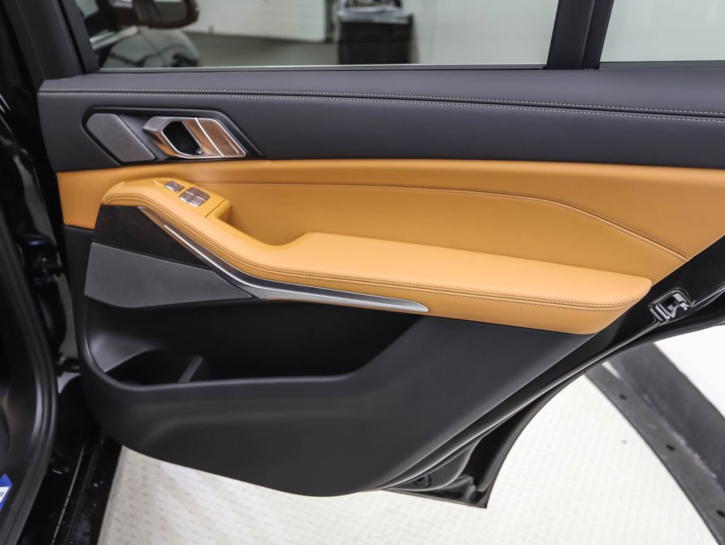 Used 2026 BMW X7 xDrive40i image 26