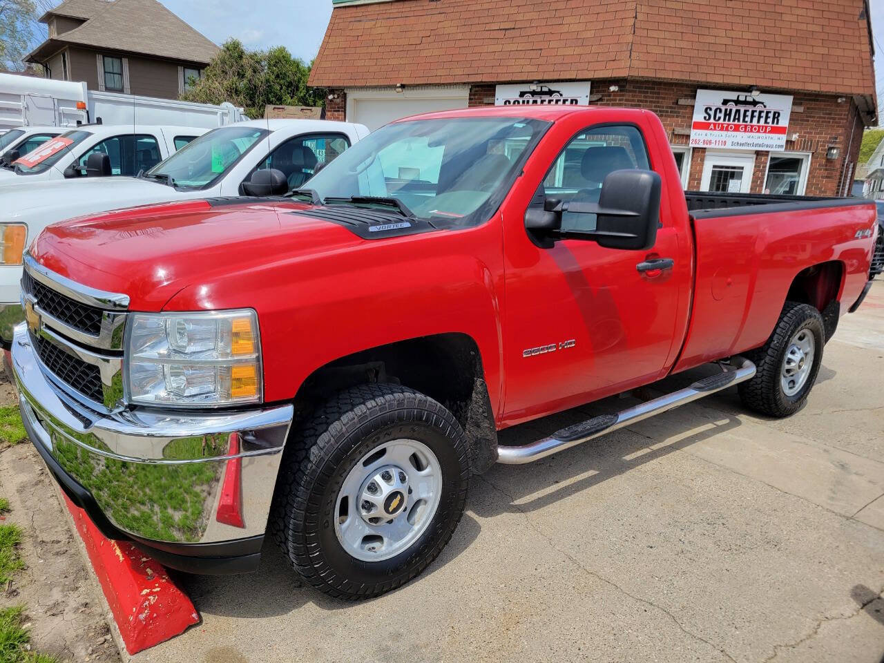 Used 2011 Chevrolet Silverado 2500 W/T AWD/4WD image 2