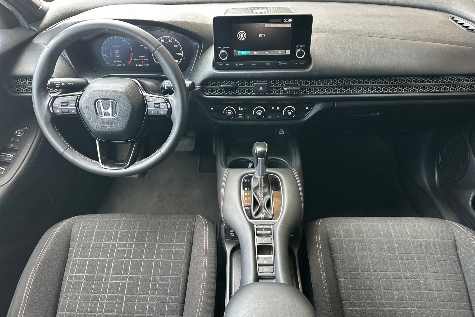 Used 2024 Honda HR-V Sport image 12