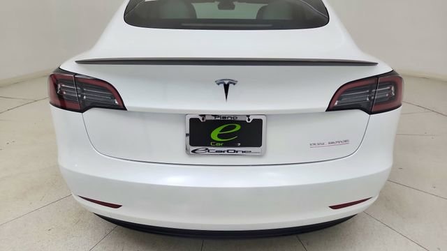 Used 2023 Tesla Model 3 Performance image 12
