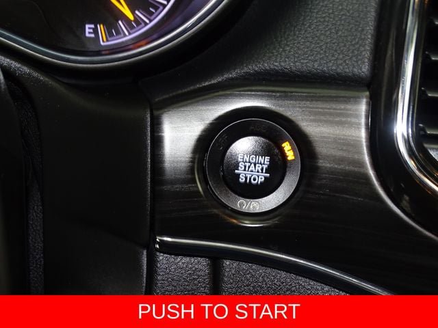 Certified 2022 Jeep Grand Cherokee Limited AWD/4WD image 9