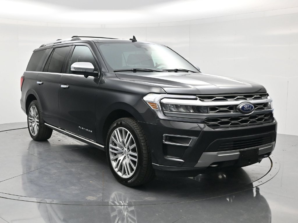 Used 2024 Ford Expedition Platinum AWD/4WD image 3