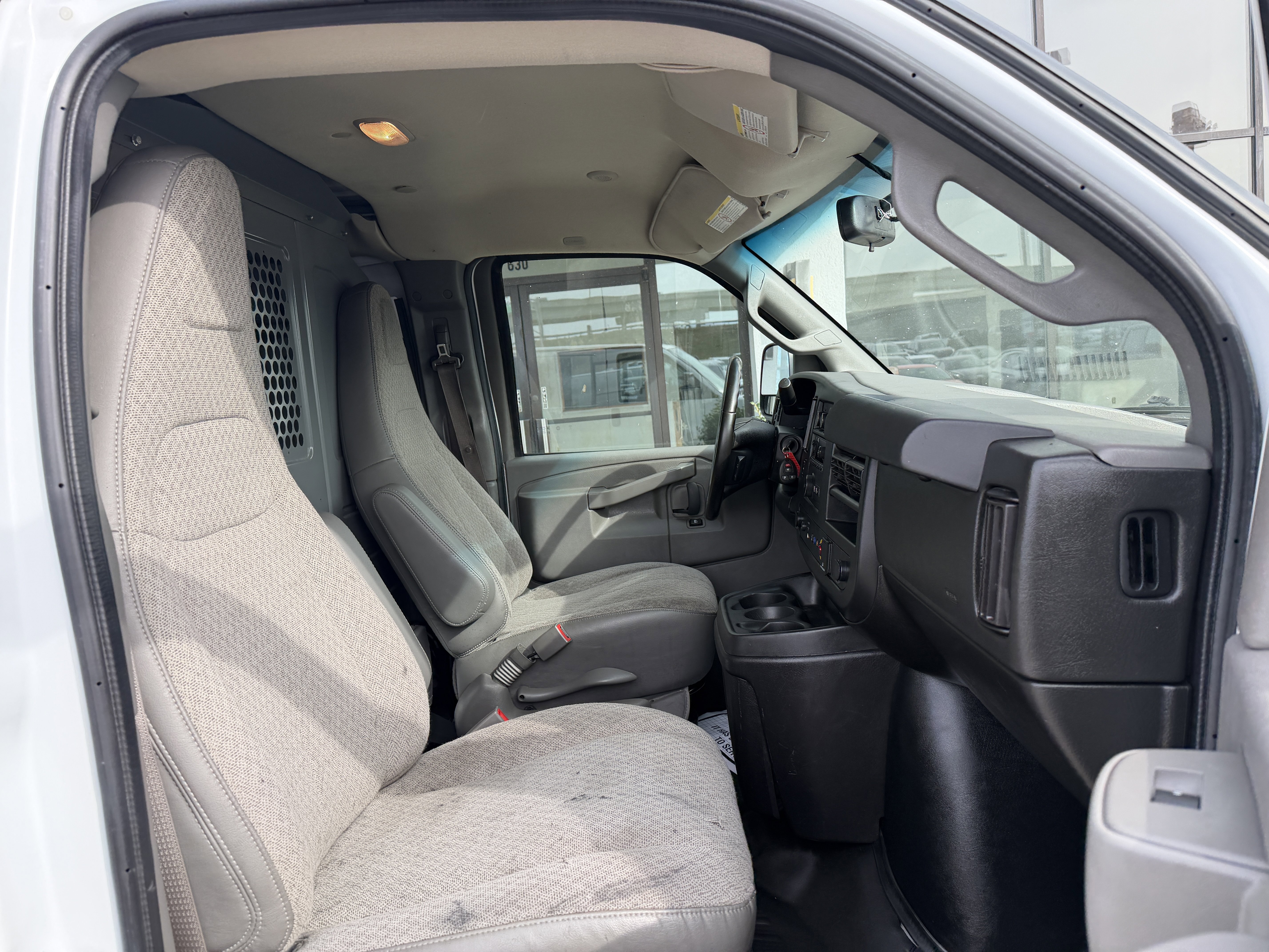 Used 2021 Chevrolet Express 2500 w/ Driver Convenience Package image 18