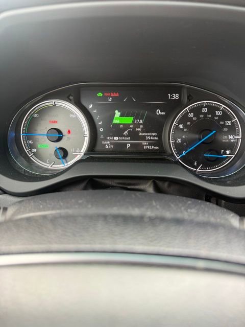 Used 2023 Toyota Venza LE image 21