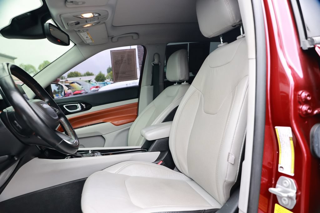 Used 2022 Jeep Compass Limited w/ Sun and Sound Group AWD/4WD image 17