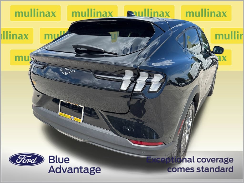 Used 2023 Ford Mustang Mach-E Select RWD image 4