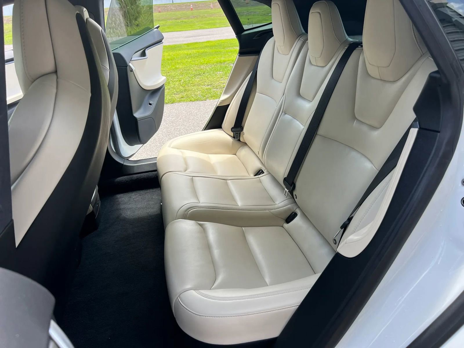 Used 2020 Tesla Model S AWD image 13
