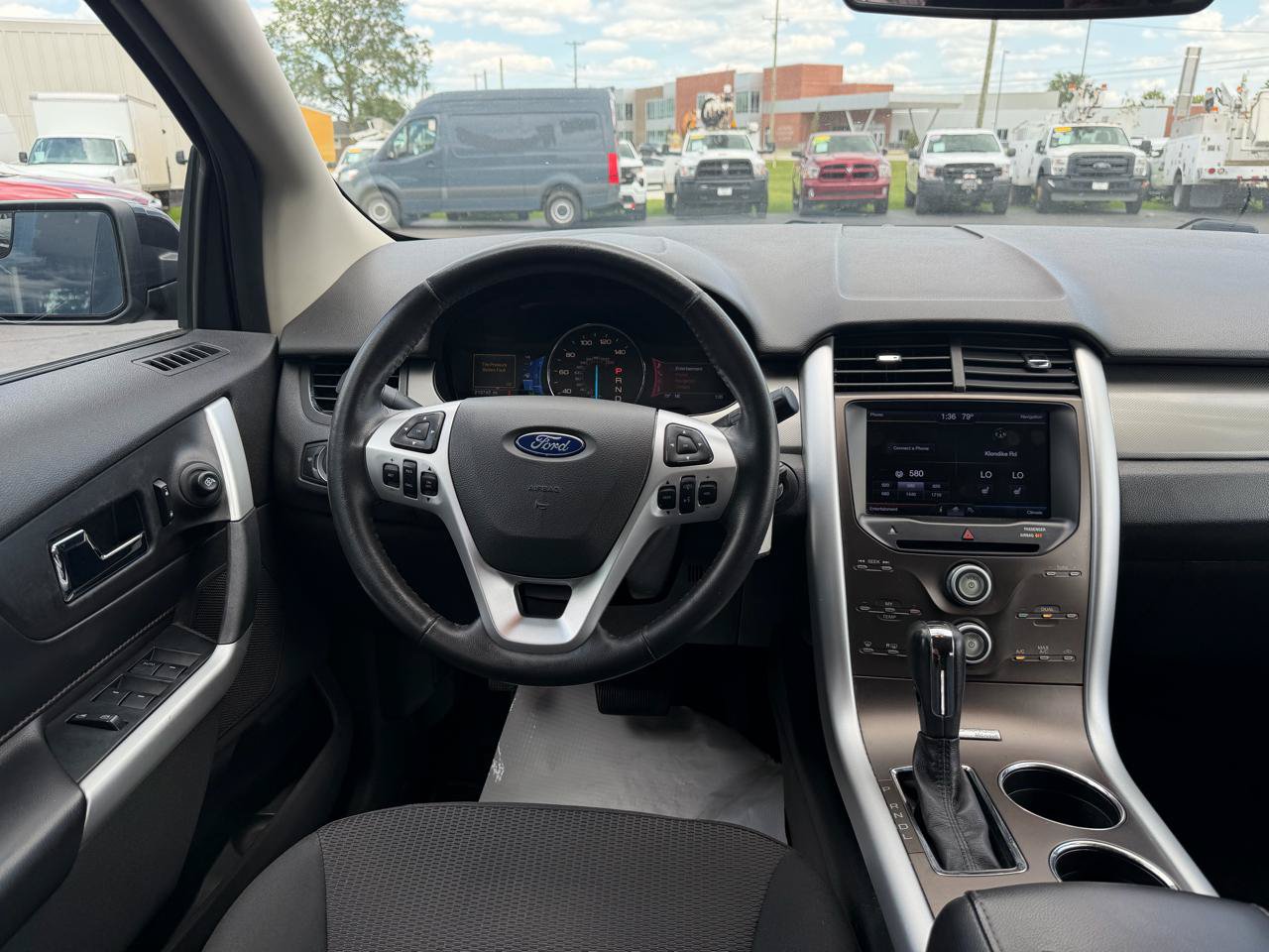 Used 2013 Ford Edge SEL FWD image 16