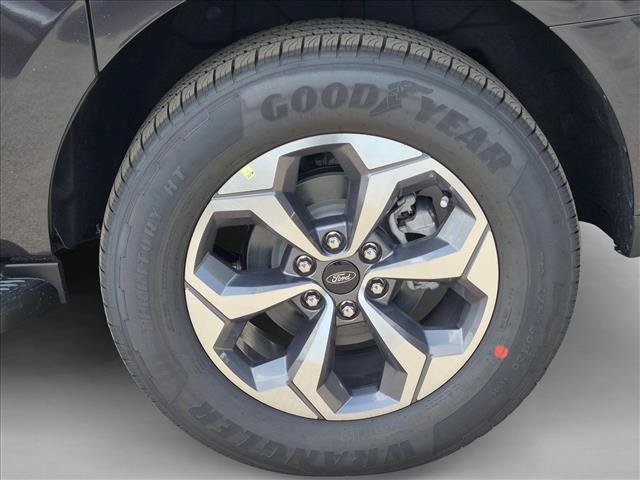 New 2027 Ford Expedition Max Active RWD image 9