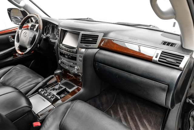 Used 2014 Lexus LX 570 4WD image 15