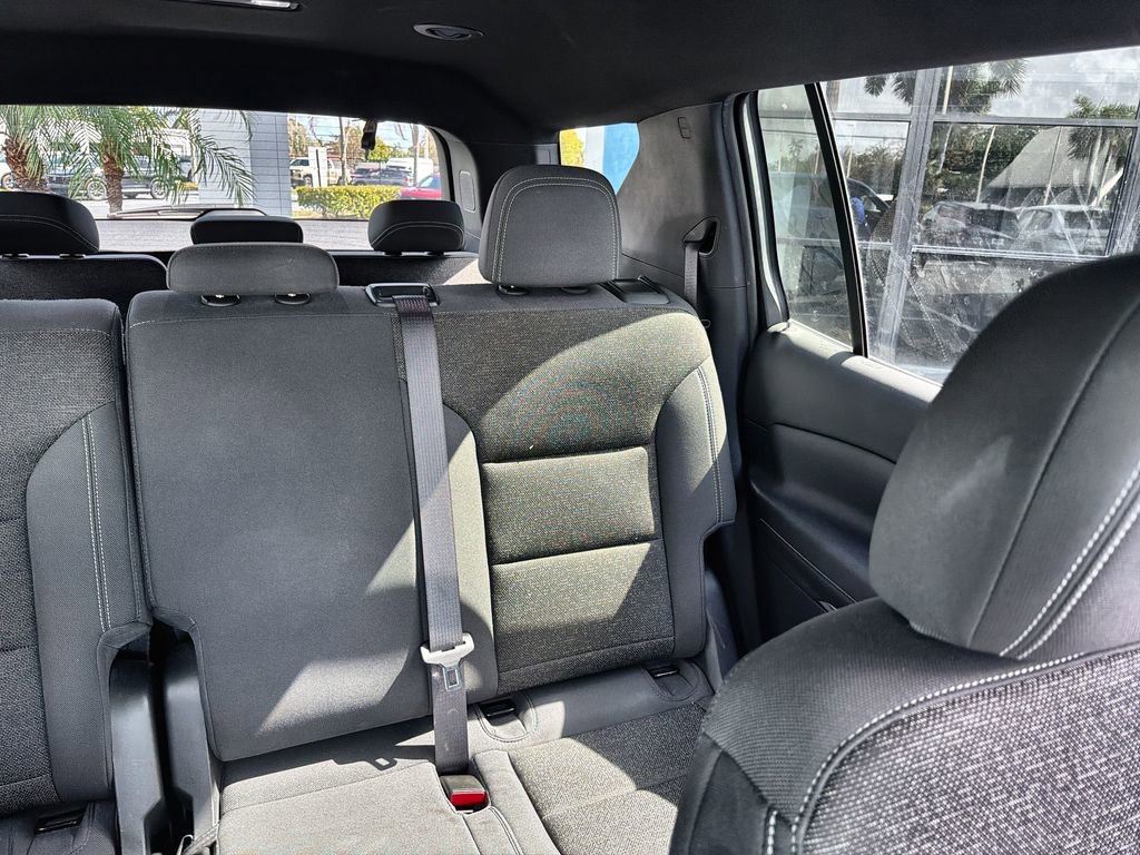 Used 2024 Chevrolet Traverse LS w/ Midnight/Sport Edition image 15