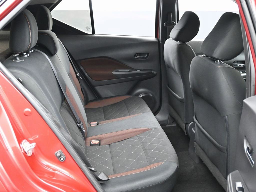 Used 2019 Nissan Kicks SR image 28