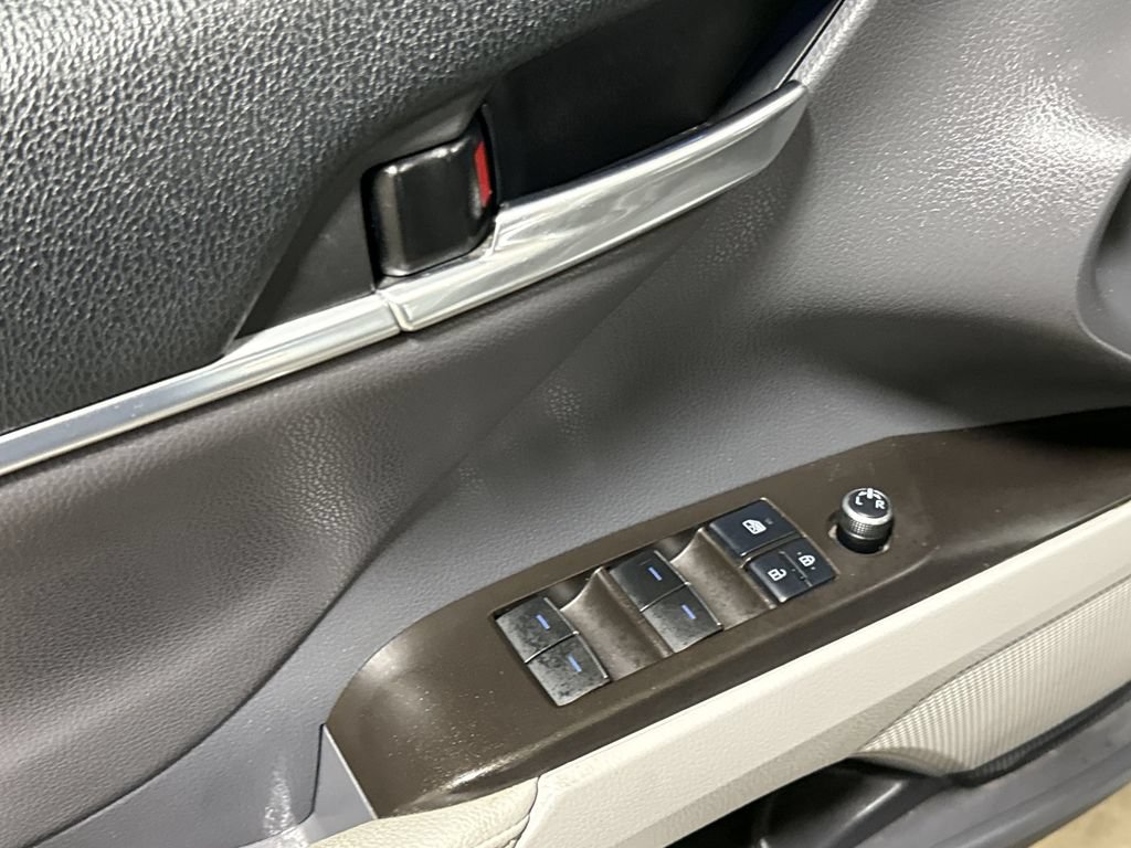 Used 2021 Toyota Camry XLE AWD/4WD image 20