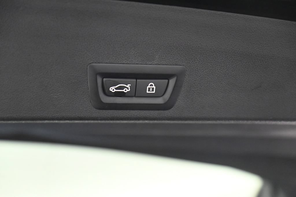 Used 2023 BMW XM AWD/4WD image 41