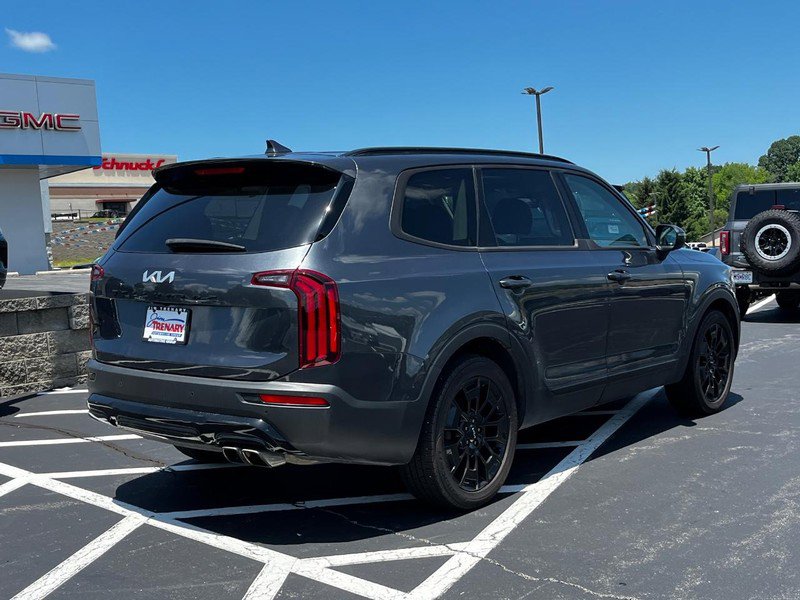 Used 2022 Kia Telluride EX w/ EX Premium Package image 3