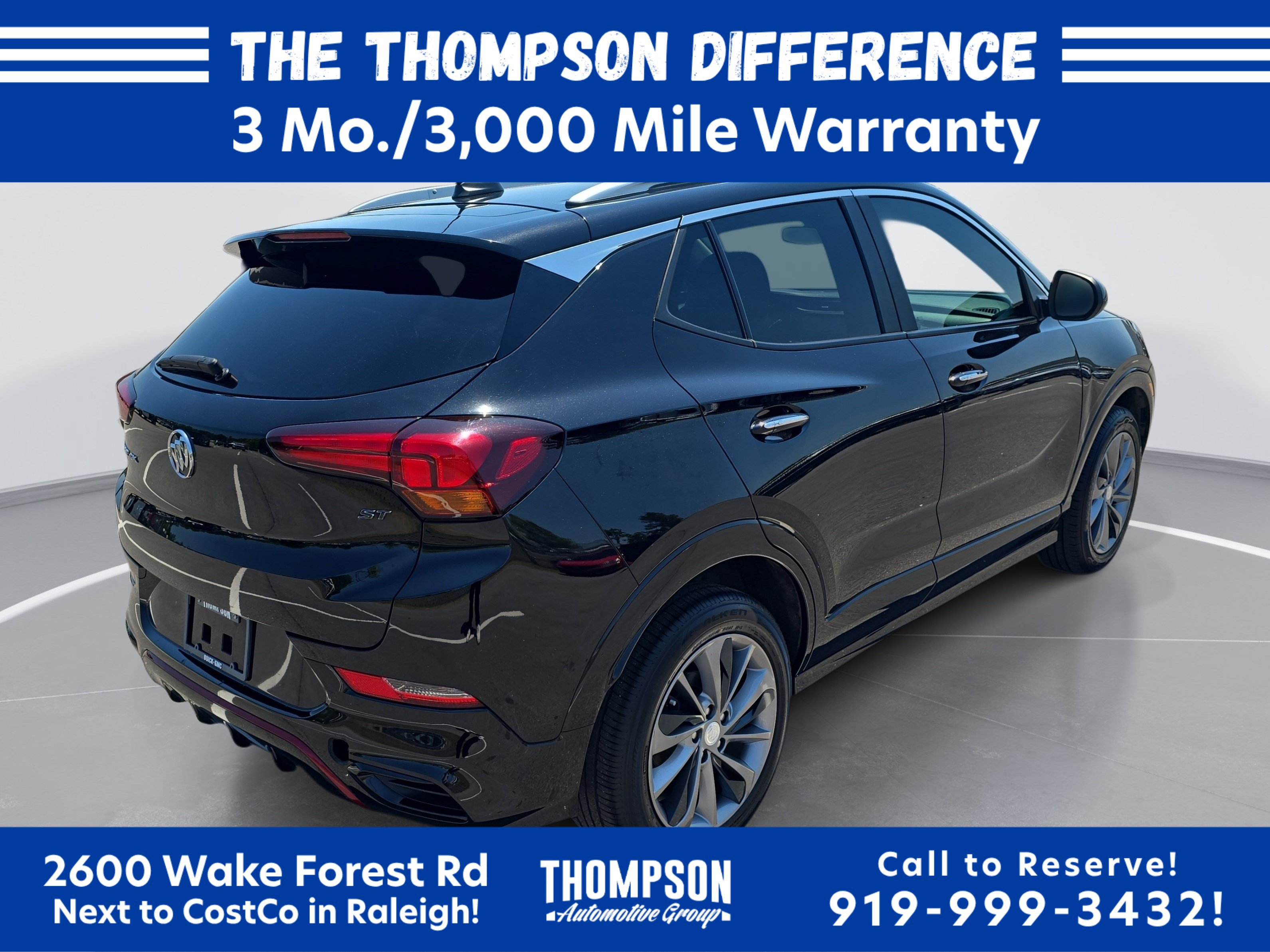 Used 2023 Buick Encore GX Select w/ Sport Touring Package FWD image 3