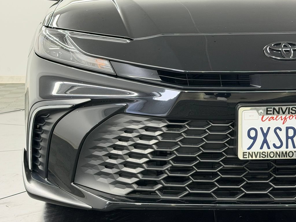 Used 2026 Toyota Camry SE FWD image 9