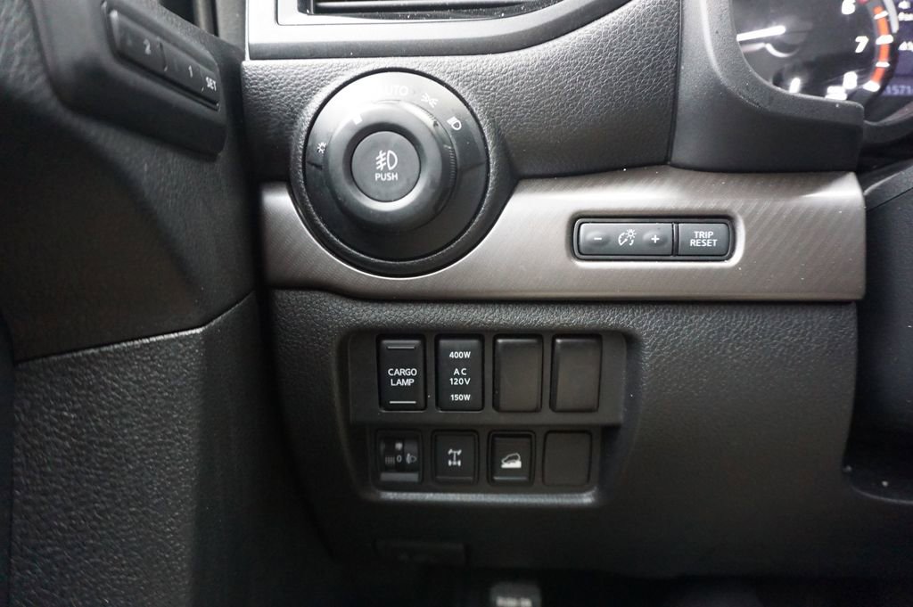 Used 2021 Nissan Titan PRO-4X w/ Pro-4x Convenience Package image 5