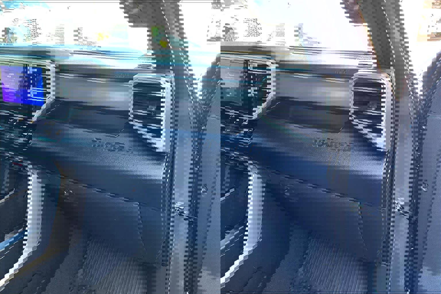 Used 2025 Toyota Tundra SR5 w/ SR5 Convenience Package image 18