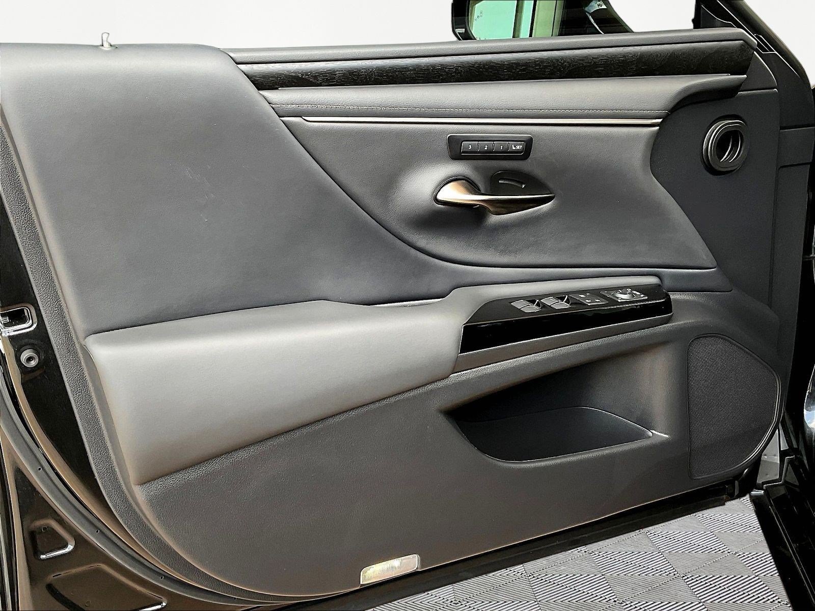 Used 2024 Lexus ES 350 w/ Premium Package FWD image 20