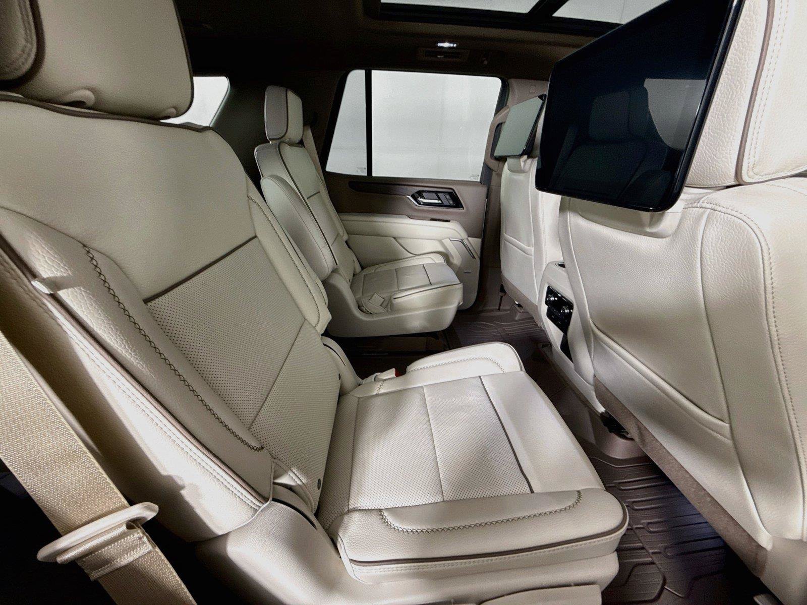 New 2027 GMC Yukon Denali w/ Denali Reserve Package AWD/4WD image 24