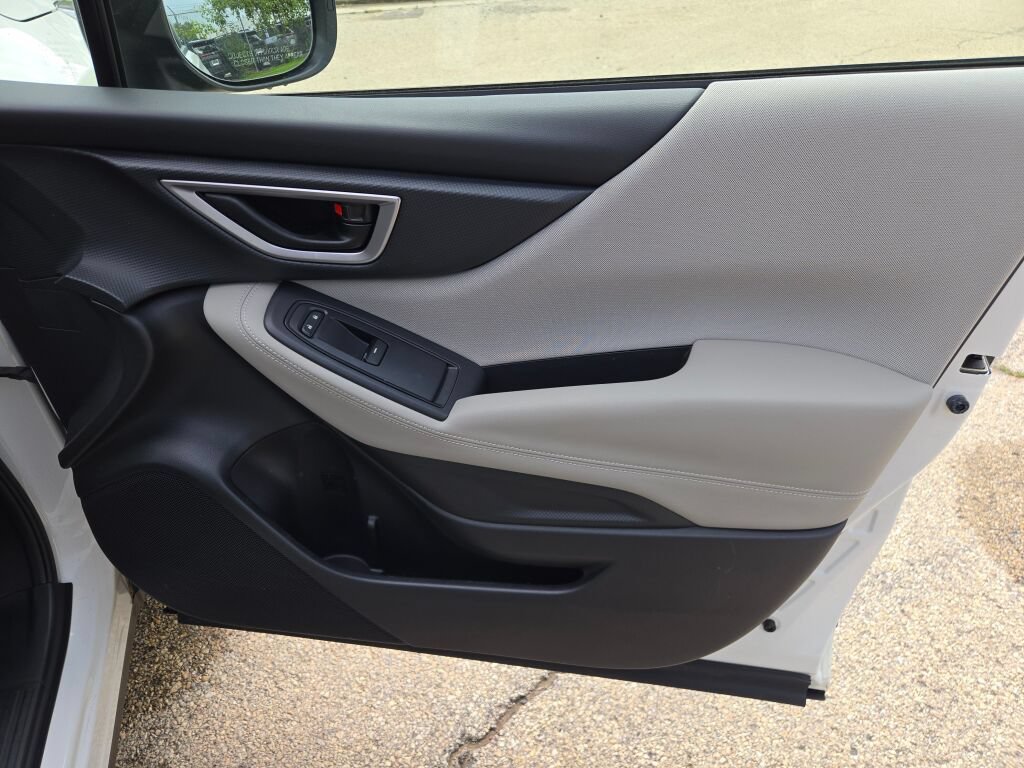 Used 2021 Subaru Forester AWD/4WD image 6