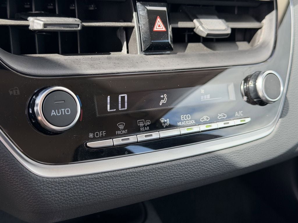 Used 2026 Toyota Corolla LE FWD image 20