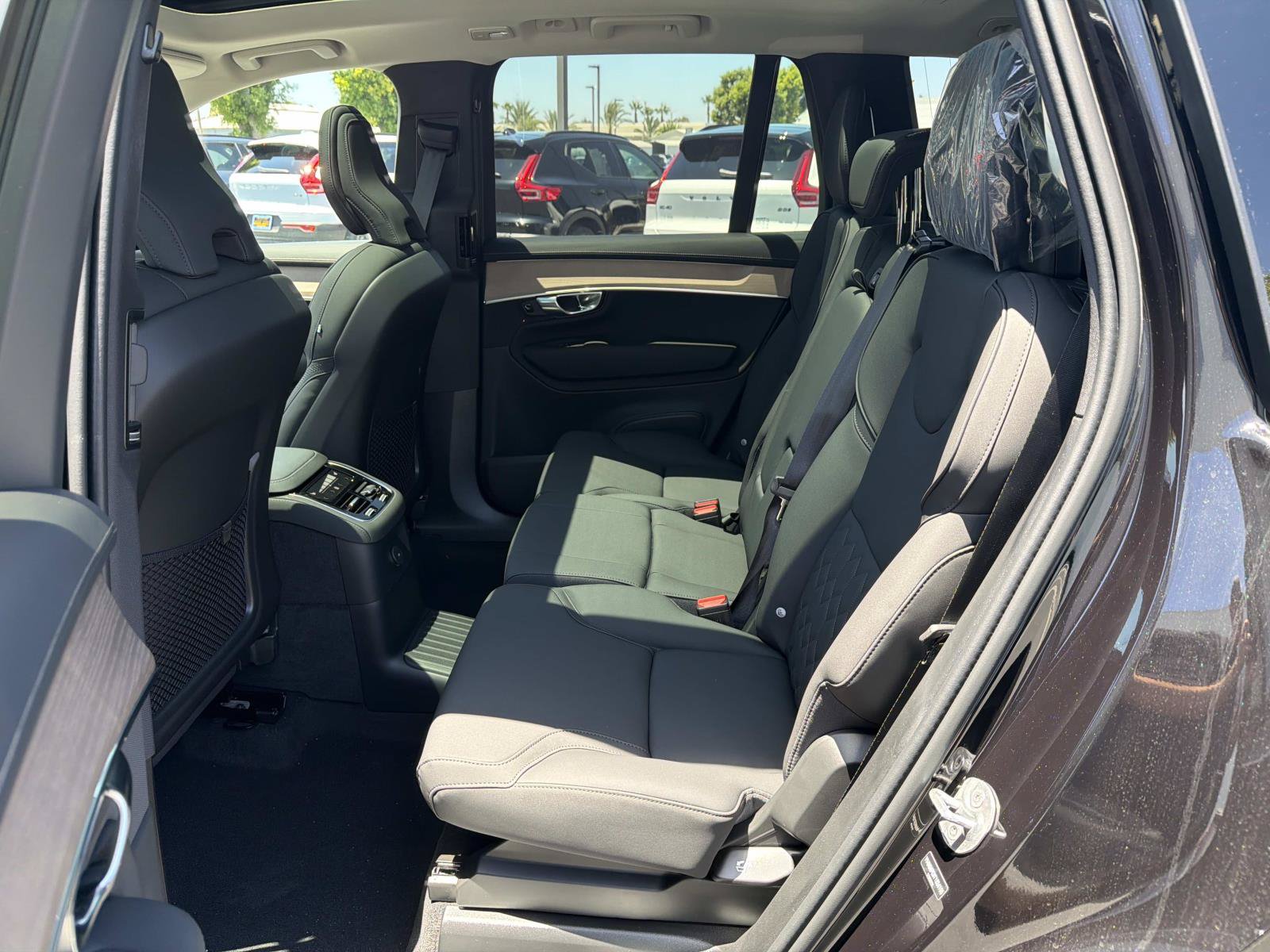 New 2026 Volvo XC90 T8 Plus w/ Protection Package AWD/4WD image 17