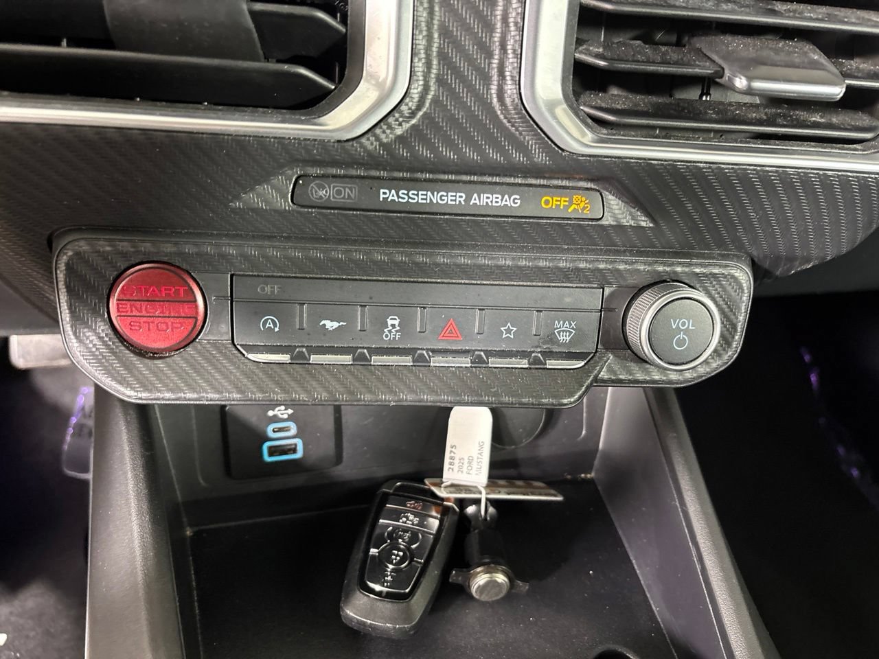 Used 2025 Ford Mustang Premium RWD image 18
