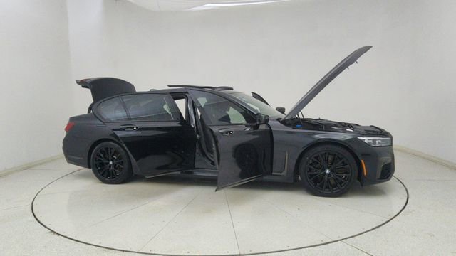 Used 2022 BMW 750i xDrive w/ Executive Package AWD/4WD image 71
