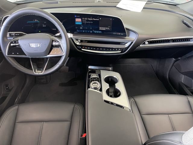 Used 2024 Cadillac Lyriq Tech AWD/4WD image 18