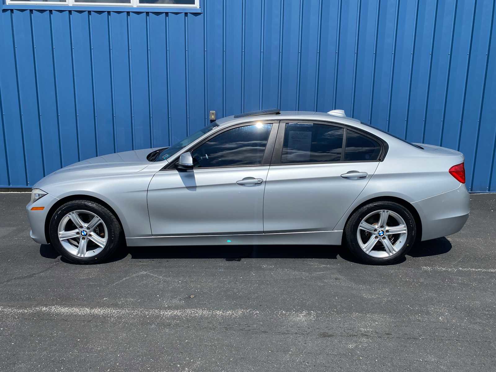 Used 2013 BMW 328i xDrive Sedan AWD/4WD image 13