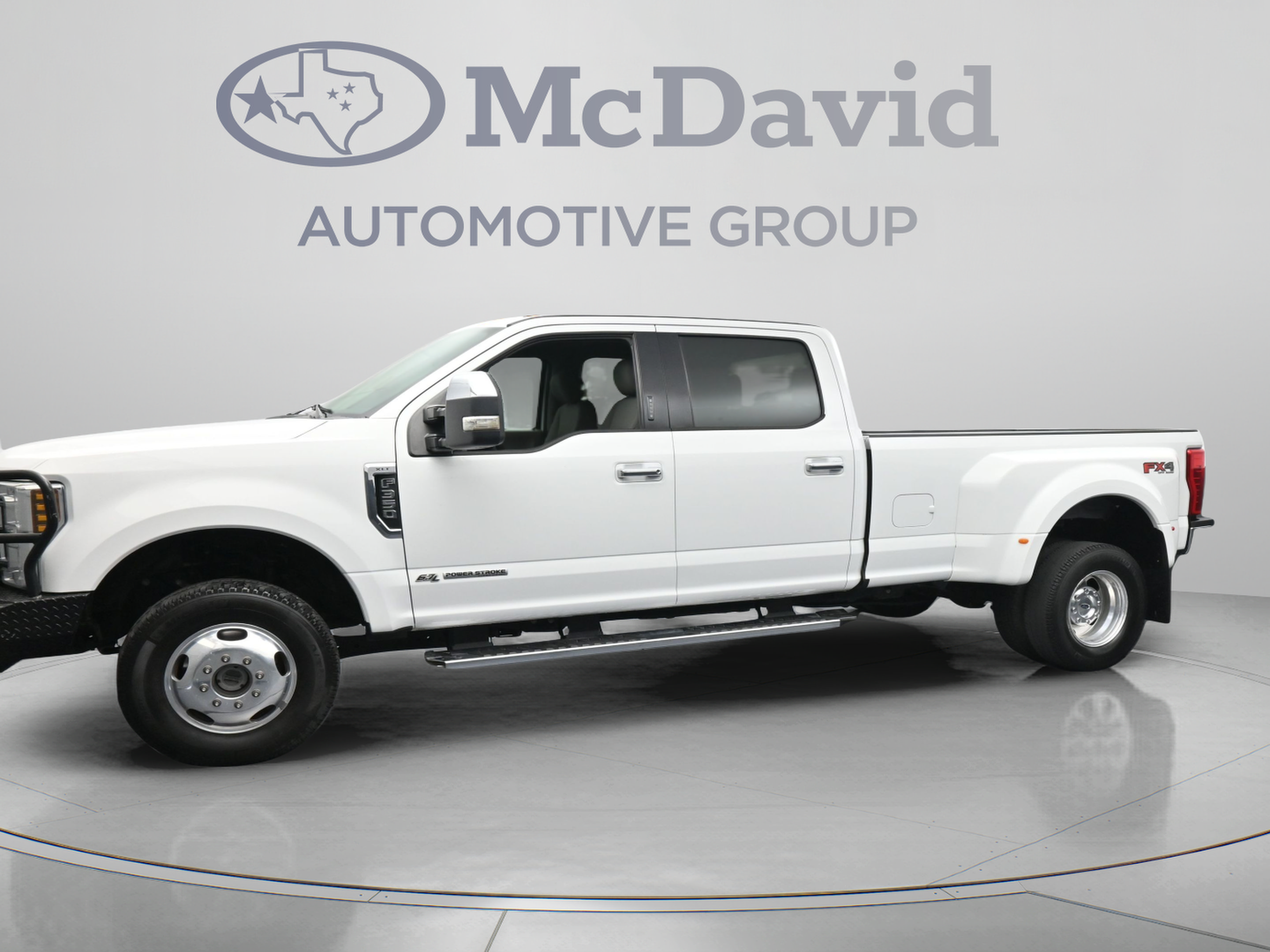 Used 2019 Ford F350 XLT w/ XLT Premium Package AWD/4WD image 5