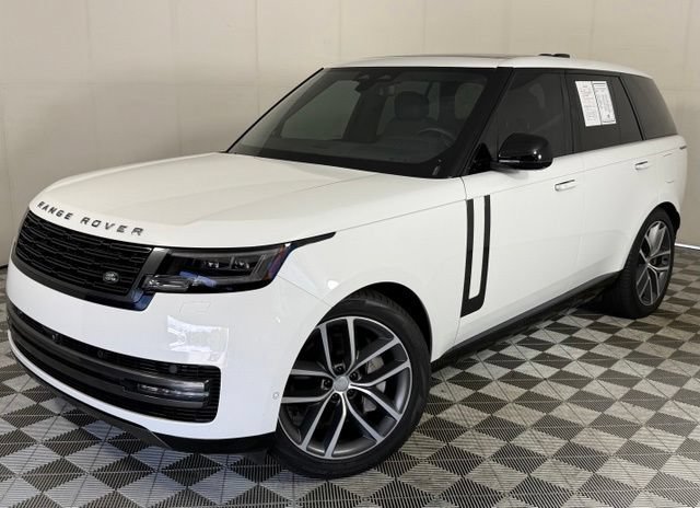 Used 2025 Land Rover Range Rover SE AWD/4WD image 1