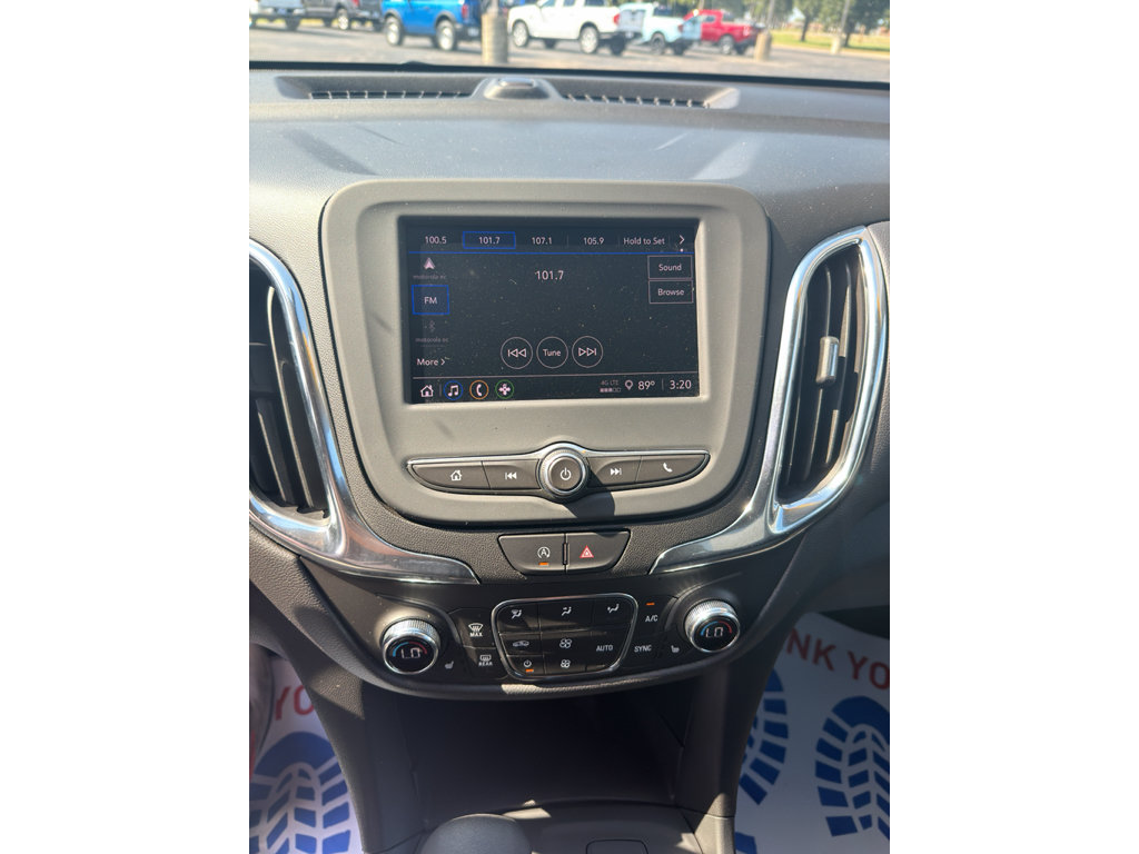 Used 2024 Chevrolet Equinox LT AWD/4WD image 16