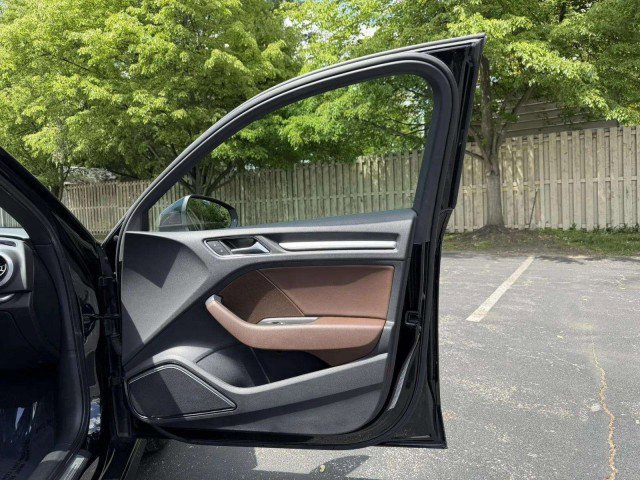 Used 2018 Audi A3 2.0T Premium Plus AWD/4WD image 28