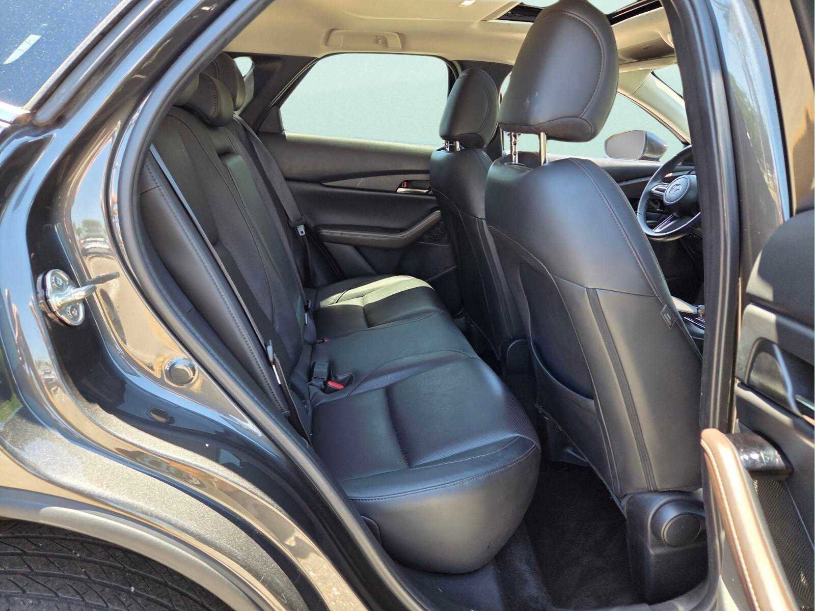Used 2023 MAZDA CX-30 AWD 2.5 S w/ Premium Package image 16