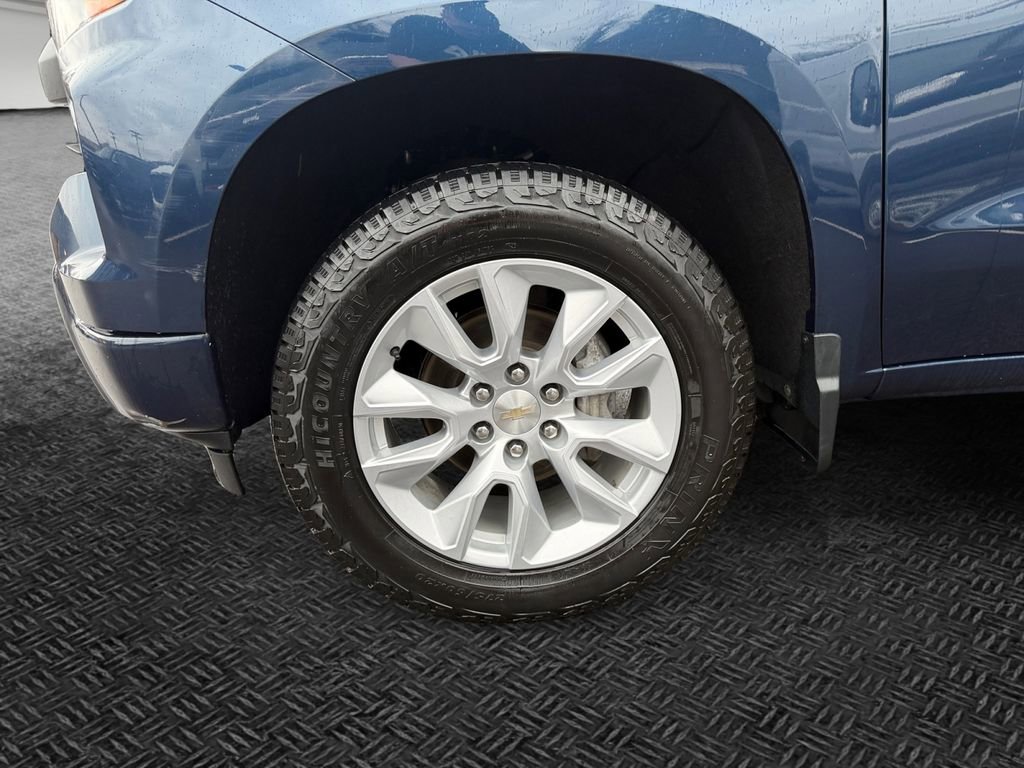 Used 2023 Chevrolet Silverado 1500 Custom image 11