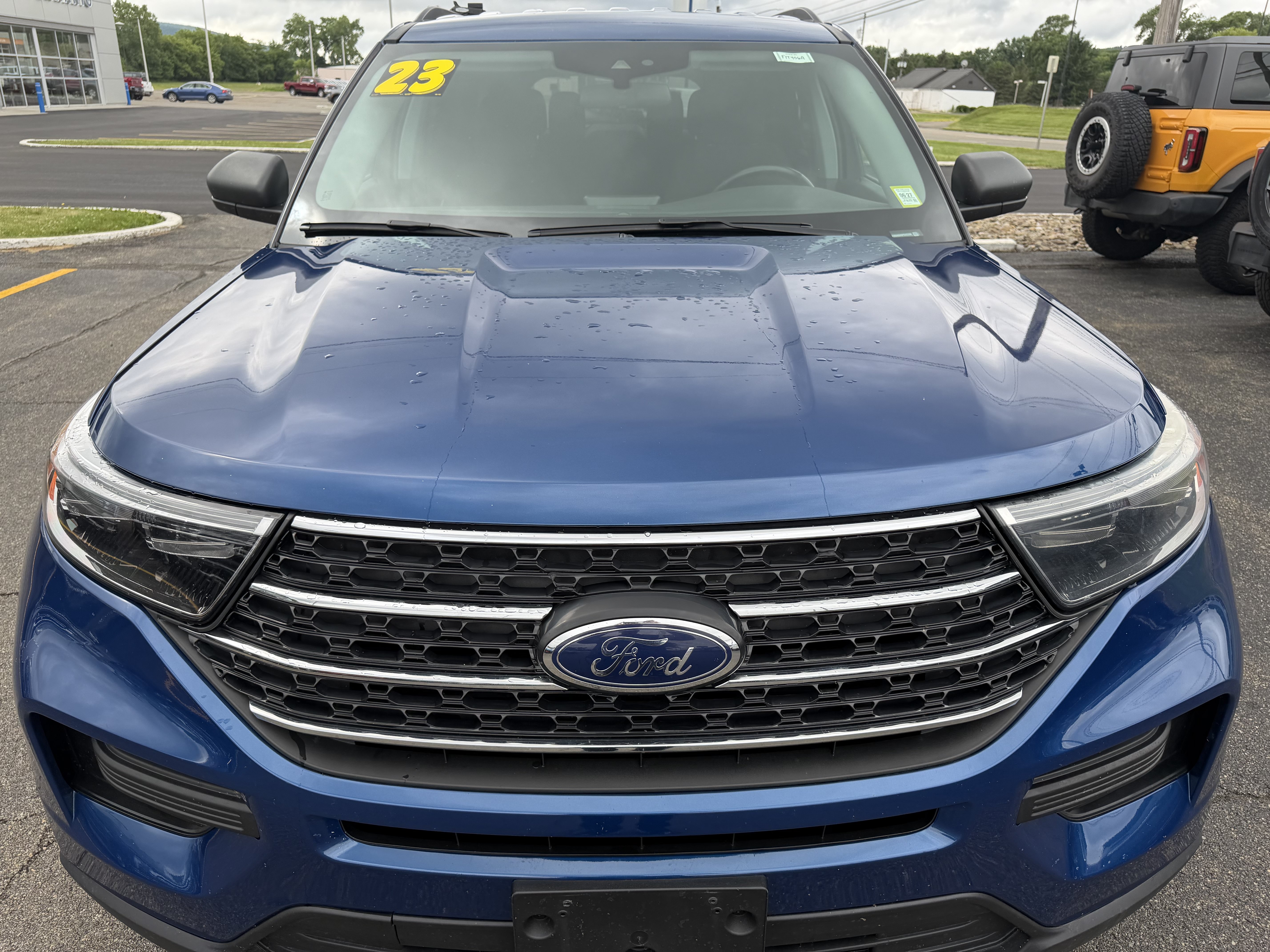 Certified 2023 Ford Explorer XLT AWD/4WD image 5