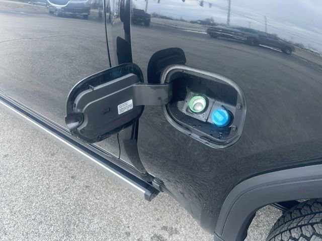 Used 2025 GMC Sierra 1500 Denali w/ Technology Package image 13