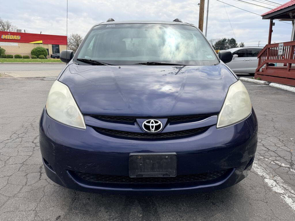 Used 2006 Toyota Sienna CE FWD image 2
