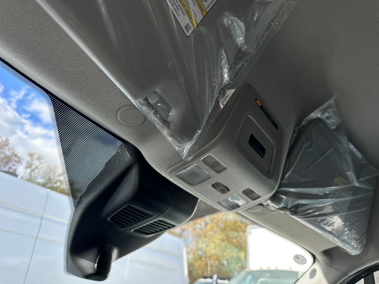 New 2026 Ford Transit 150 148 Medium Roof w/ Load Area Protection Package image 31