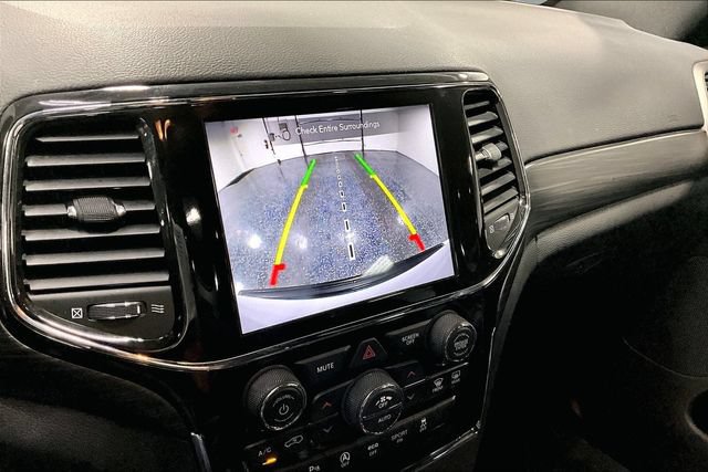 Used 2021 Jeep Grand Cherokee Laredo X AWD/4WD image 14