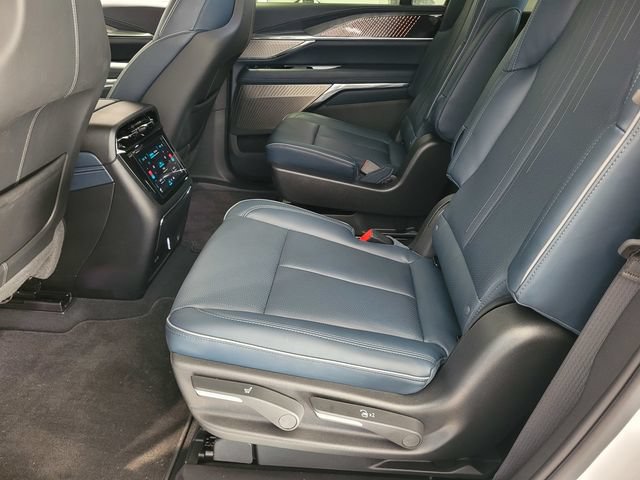 New 2025 Cadillac Escalade IQ Sport 2 w/ LPO, ONYX Package AWD/4WD image 15