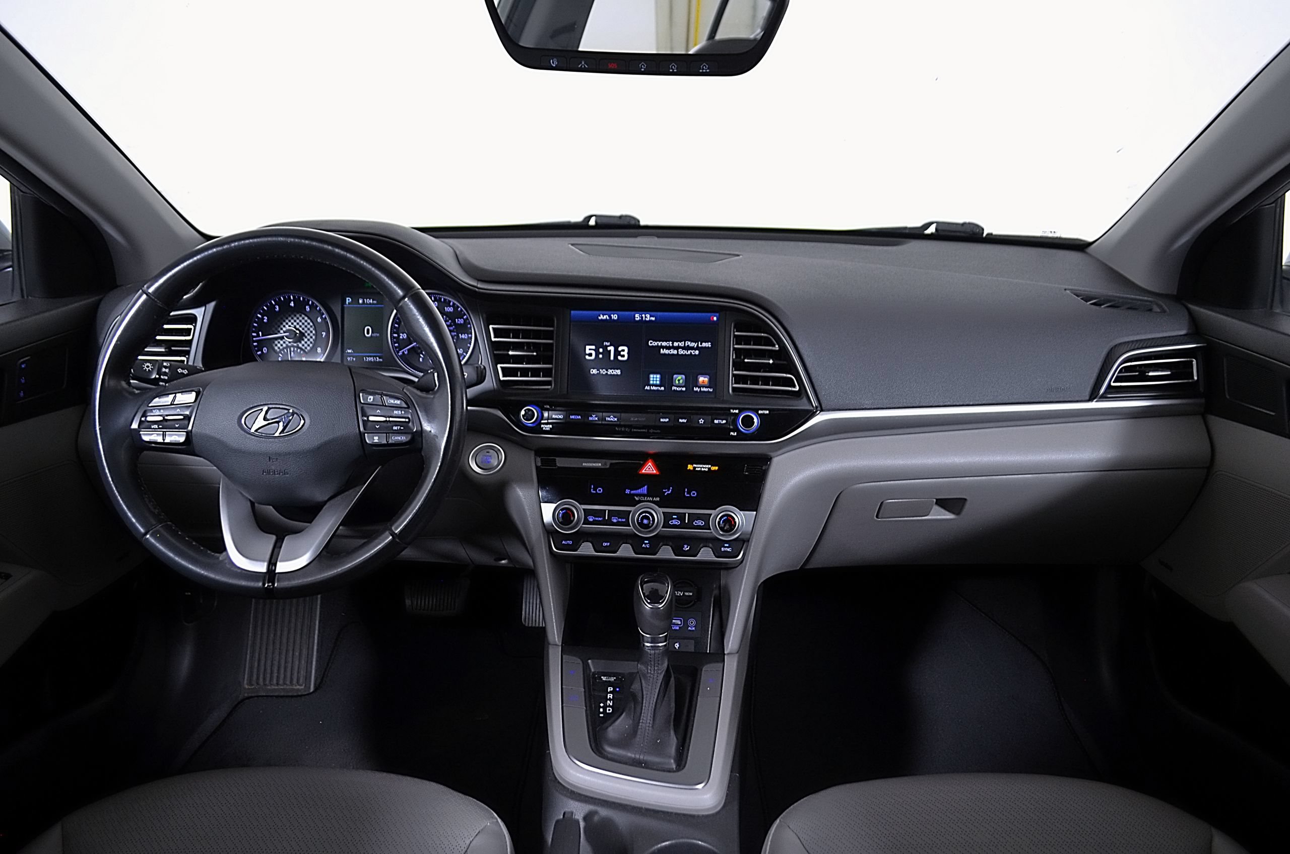 Used 2020 Hyundai Elantra Limited w/ Ultimate Package 03 FWD image 23