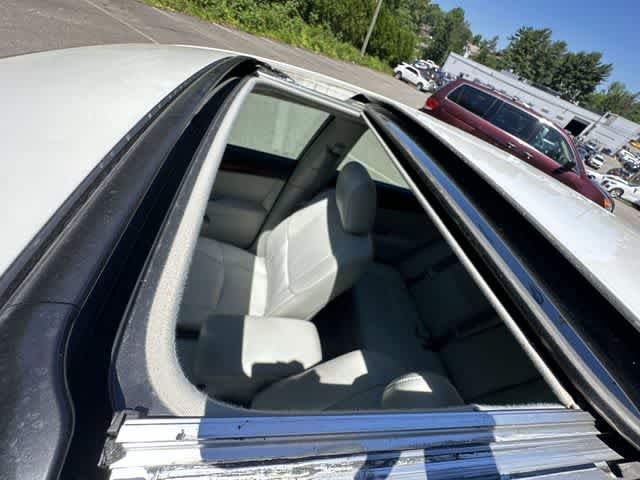 Used 2011 Toyota Avalon Limited FWD image 6