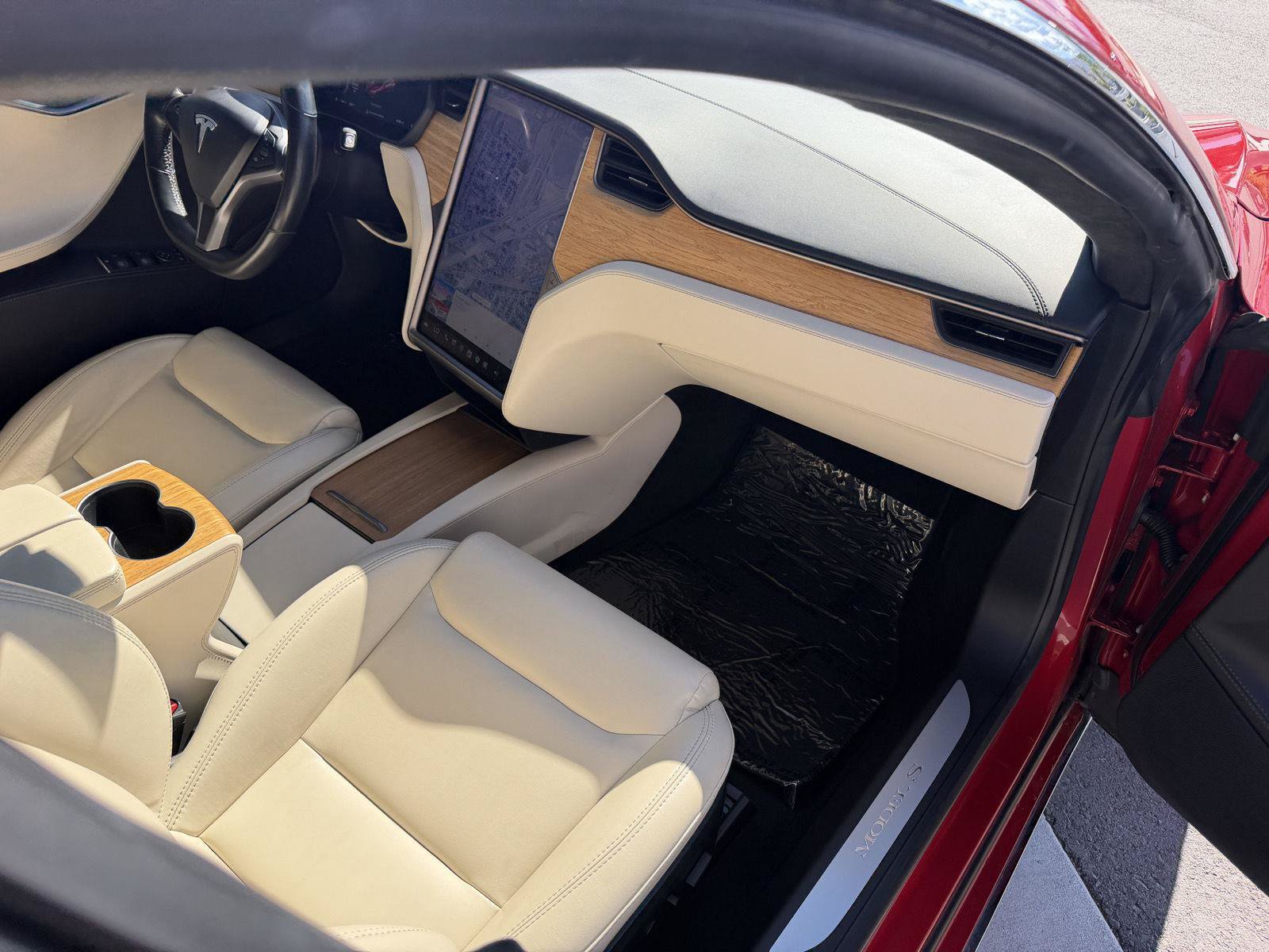 Used 2020 Tesla Model S Long Range Plus AWD/4WD image 24