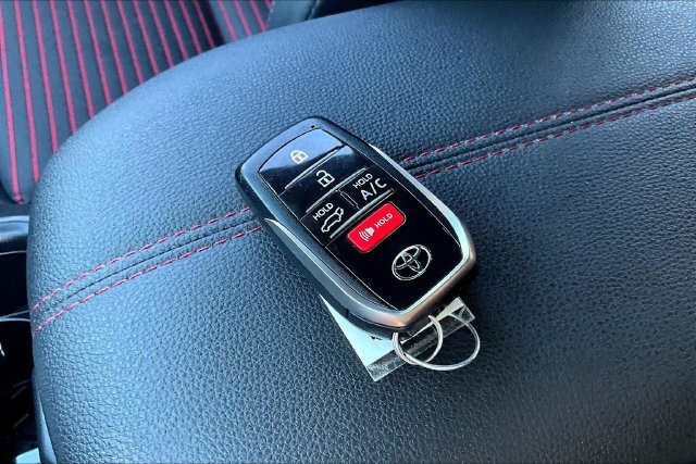 Used 2023 Toyota RAV4 XSE w/ Weather Package AWD/4WD image 34