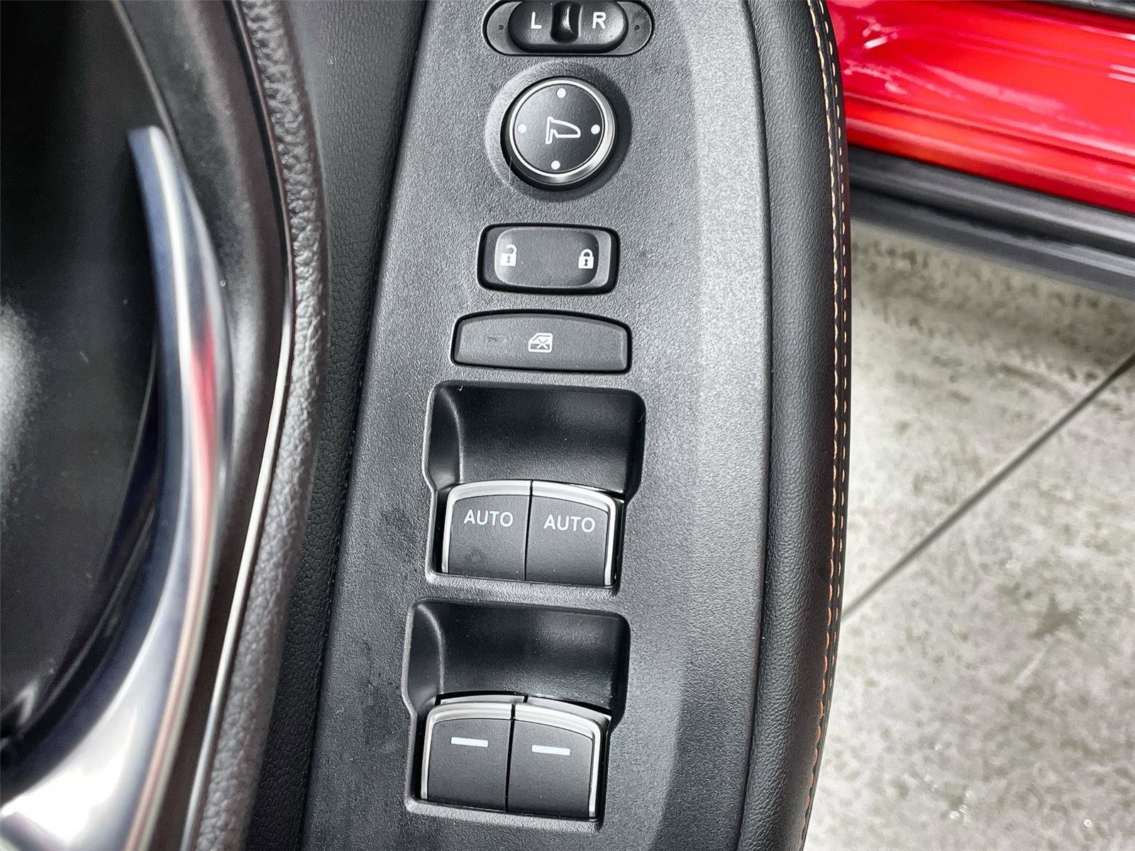 Certified 2025 Honda HR-V Sport image 12