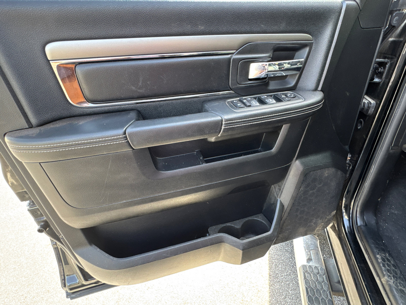 Used 2013 RAM 1500 Sport w/ Sport Premium Group image 11